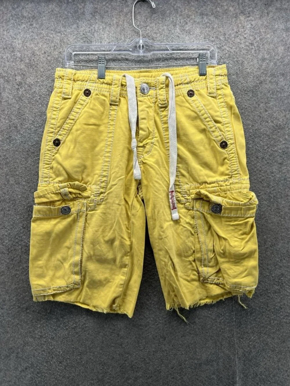 True Religion Shorts Mens 28 Yellow Cargo Drawstring Distressed Paratrooper Y2K